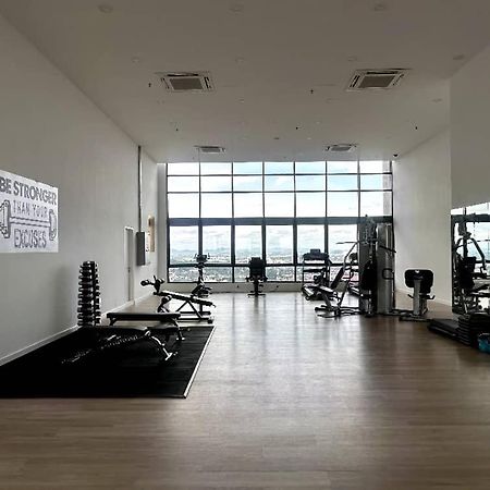 The Apple Premier Condo Three Bedroom In Melaka ภายนอก รูปภาพ